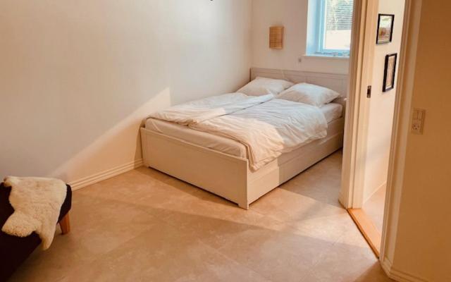 Uforstyrret Og Moderne Apartment Gadstrup Bagian luar foto